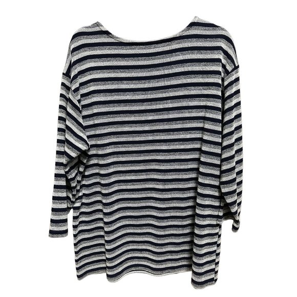 C J Banks size 1X blue striped soft button accents pullover top - Picture 3 of 7